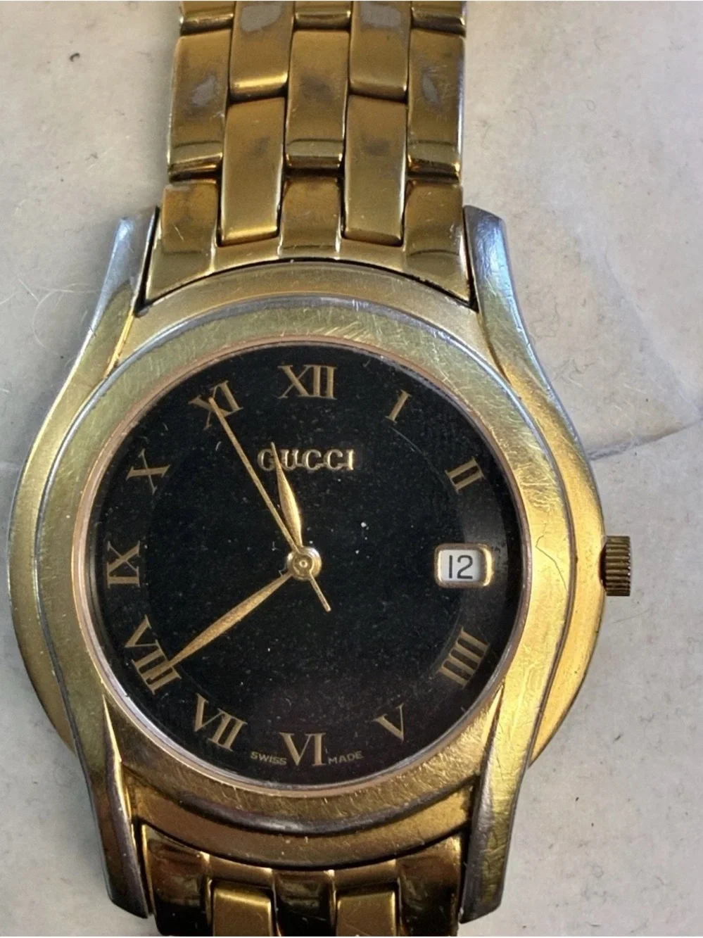 Gucci 5400M Men’s Watch – Black Dial with Diamond Markers